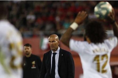 HLV Zidane bất ngờ lên tiếng về tương lai tại Real