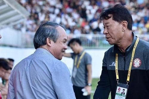 V.League 2019: Mùa giải 'tốn thầy'