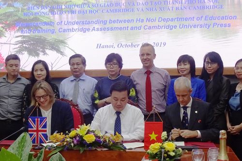 Hà Nội xem xét mở rộng chương trình đào tạo song bằng vào năm 2020