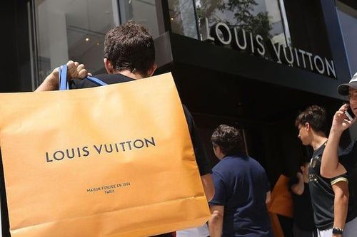 Louis Vuitton, Chanel và các thương hiệu xa xỉ đắt giá nhất thế giới