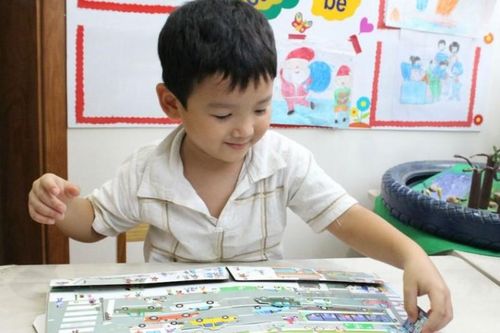 Bộ sách giúp kích thích phát triển đa giác quan ở trẻ