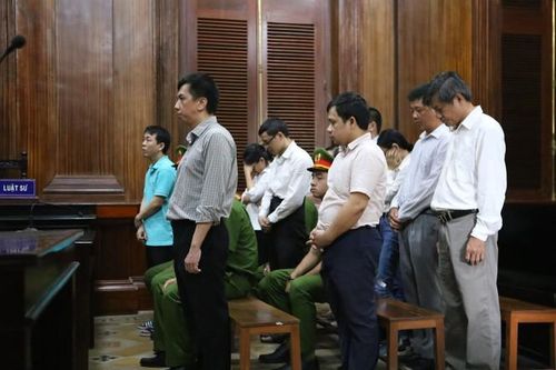 Khởi tố thêm 7 bị can vụ VN Pharma buôn thuốc chữa ung thư giả