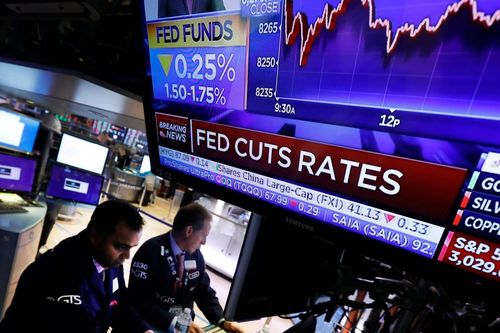Fed tiếp tục cắt giảm lãi suất, nhưng có thể sẽ tạm dừng xu hướng nới lỏng