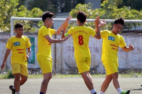 Hồi hộp chờ xem 6 trận đầu tiên của vòng 1/16