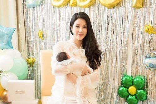 Diệp Lâm Anh sinh con trai với chồng thiếu gia