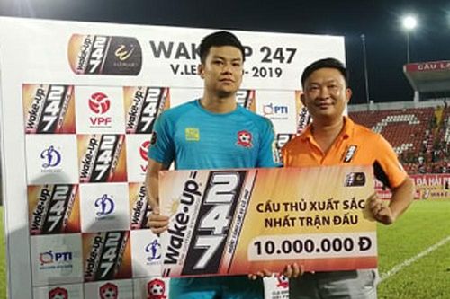 Thủ môn Phan Đình Vũ Hải khoác áo Than Quảng Ninh, chỉ là tin đồn?