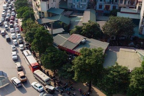Hà Nội: Cận cảnh tuyến đường luôn trong tình trạng ùn tắc