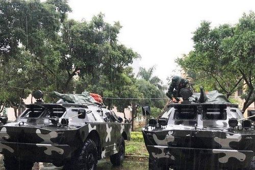 Bình Định: Huy động xe bọc thép để kịp thời ứng cứu người dân trong bão số 6