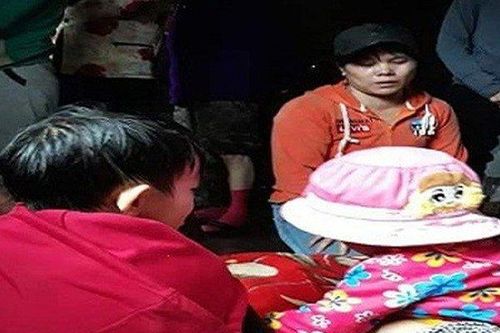 Chằng mái nhà chống bão, người đàn ông bị điện giật tử vong