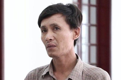 Đến nhà thăm con, người chồng trộm tiền của vợ cũ