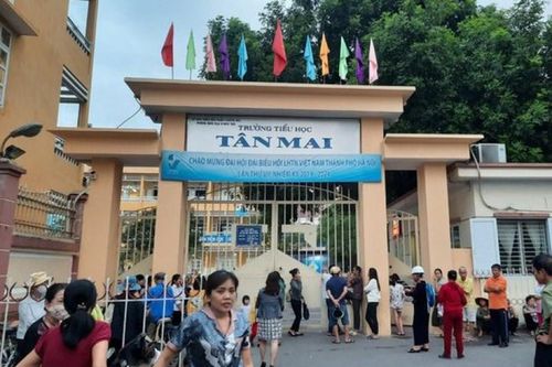 Hà Nội: Nhiều học sinh nghỉ học nghi do viêm đường hô hấp trên