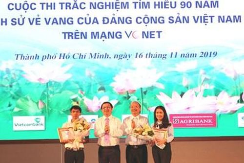 Trao giải cuộc thi '90 năm lịch sử vẻ vang của Đảng Cộng sản Việt Nam'