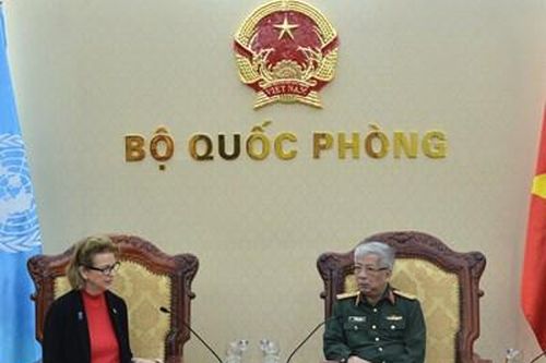 Thượng tướng Nguyễn Chí Vịnh tiếp Đại diện Thường trú UNDP tại Việt Nam
