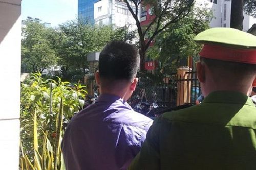 Nam thanh niên đưa bé gái vào khách sạn để 'yêu' rồi quay video lĩnh án