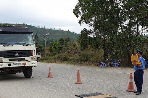 Xe 'hổ vồ' và những mánh khóe trốn kiểm soát trọng tải