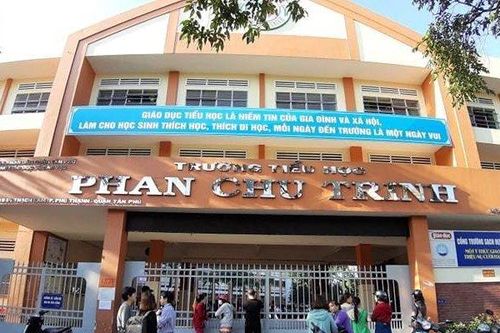 Vụ cô giáo đánh học sinh bị camera ghi hình: TP.HCM đề nghị UBND quận Tân Phú làm rõ