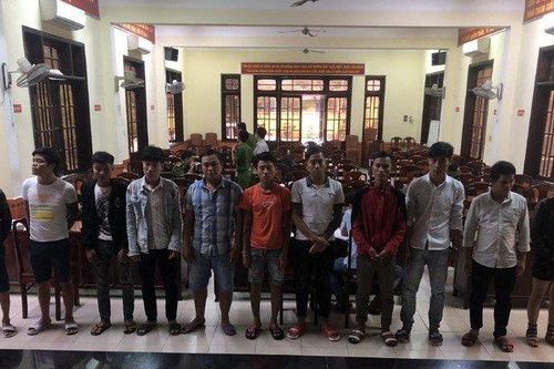 Đột kích quán karaoke phát hiện 9 thanh niên tàng trữ thuốc lắc cùng ma túy