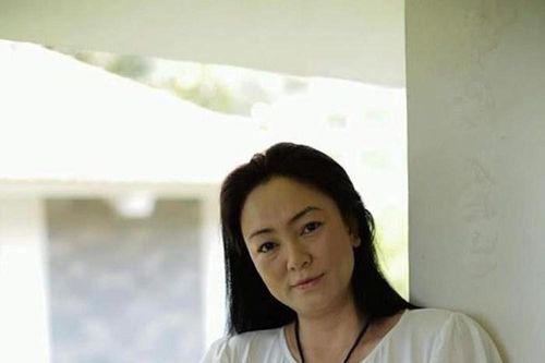 Sao Việt ngày 8/12: Mẹ chồng ca nương Kiều Anh sinh đôi 2 bé trai ở tuổi U50