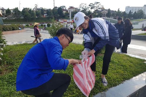 Sôi nổi những hoạt động mùa lễ hội