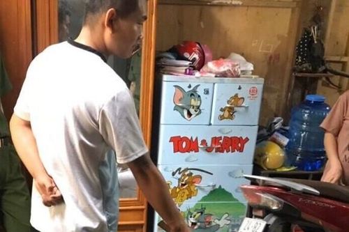 Người đàn ông khuyết tật vượt cả nghìn cây số để đòi nợ tình, tiền