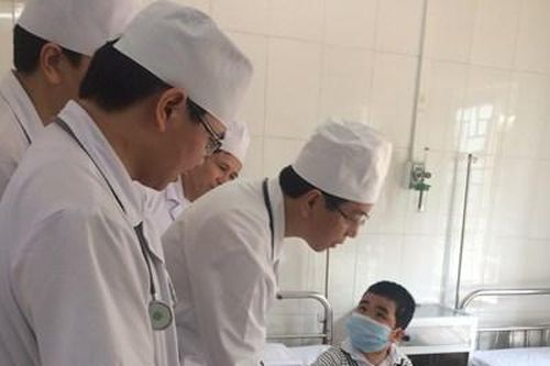 Ấm áp những lá thư cảm ơn thầy thuốc