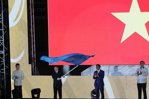 Hà Nội nhận cờ đăng cai SEA Games 31, khép lại kỳ đại hội thành công trên đất Philippines
