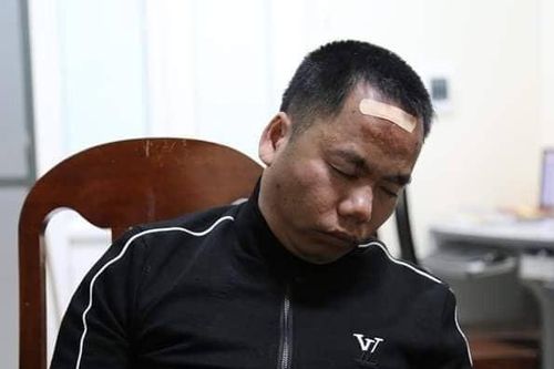 Gã đàn ông bắt con đẻ và cháu ruột làm con tin để đòi hàng trăm triệu