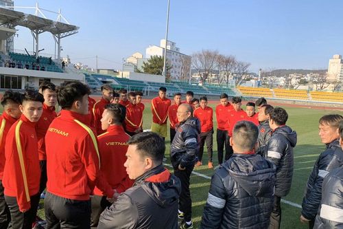 U23 Việt Nam khổ luyện dưới trời lạnh 5 độ C ở Hàn Quốc
