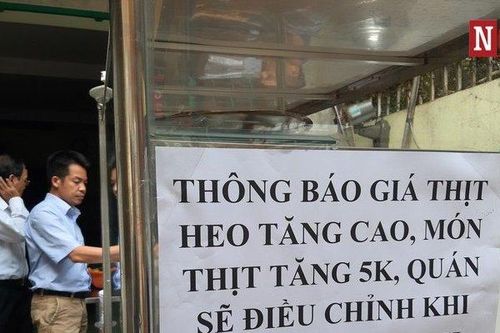 Thịt heo tăng giá, dịch vụ ăn uống 'té nước theo mưa'