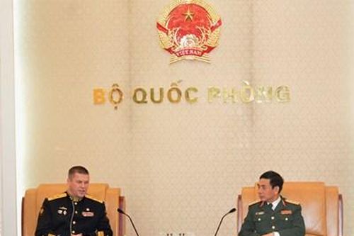 Thượng tướng Phan Văn Giang tiếp Phó tổng Tham mưu trưởng các Lực lượng vũ trang Liên bang Nga