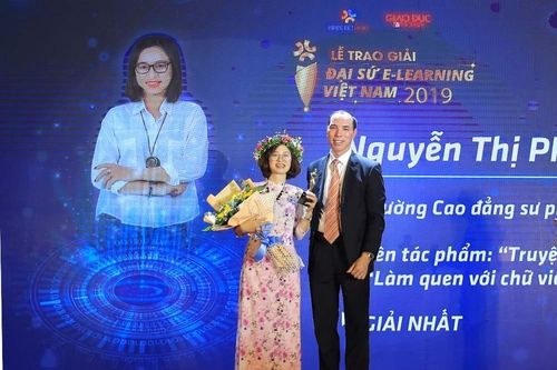 Cô giáo dạy học trò khiếm thính trở thành Đại sứ E-Learning Việt Nam