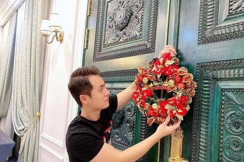 Gia đình Lý Hải và dàn sao Việt trang hoàng nhà đón Noel