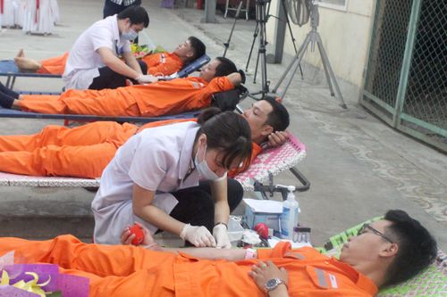 Quảng Bình: Những giọt máu nghĩa tình