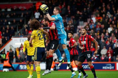 HLV Mikel Arteta ra mắt bằng trận hòa Bournemouth