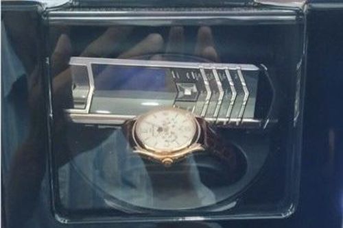 Đồng hồ Patek Philippe của ông Đoàn Ngọc Hải có gì đặc biệt mà bán giá tiền tỷ?
