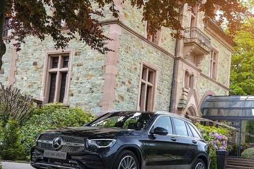 'Soi' Mercedes-Benz GLC 300 facelift 2020 giá 2,56 tỷ đồng nhập từ Đức vừa về Việt Nam