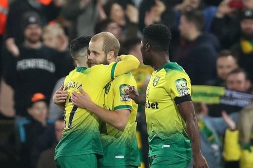Thầy trò Mourinho lỡ cơ hội vào top 4 sau trận hòa đội bét bảng