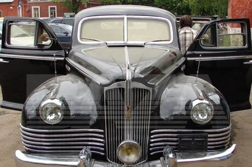 Limousine bọc thép trị giá 2,8 triệu đô của lãnh tụ Stalin bị đánh cắp