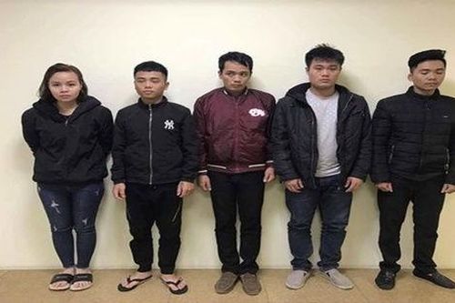 Chiếm đoạt hàng chục tỉ đồng qua ứng dụng vay tiền online