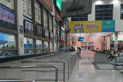 Bến xe vắng khách trong ngày cuối cùng của năm