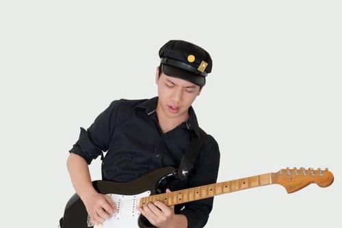 Cuộc chơi đầy ngẫu hứng giữa cổ điển và rock