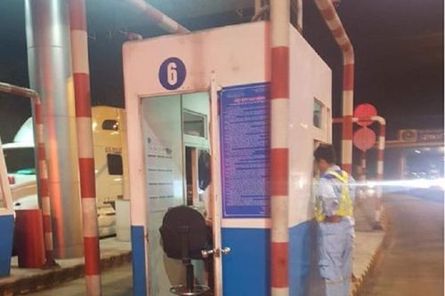 Xông vào trạm thu phí cướp 38 triệu đồng rồi chạy 'quên' dép