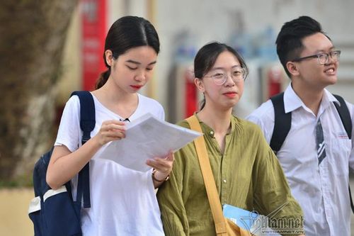 Trường THPT Chuyên Ngoại ngữ tổ chức thi vào ngày 24/5