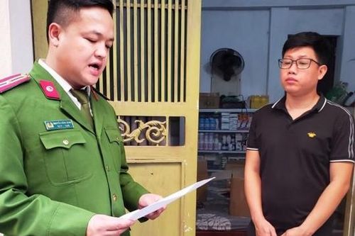 Cảnh sát kinh tế Hà Nội phá đường dây bán thuốc chữa bệnh giả, thu 2 tấn tang vật