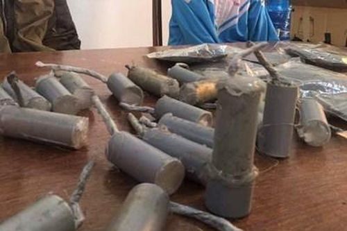 Học sinh lớp 7 lên mạng học cách 'chế tạo' hàng chục quả pháo rồi bán