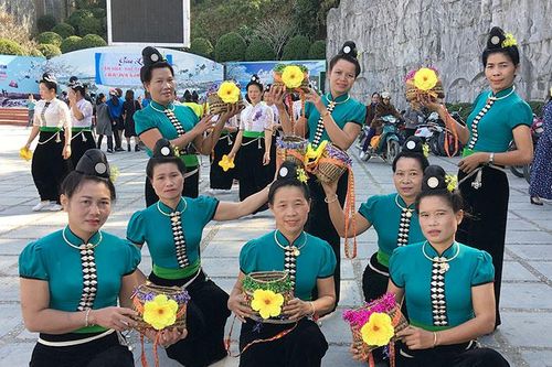 Rộn ràng đón xuân