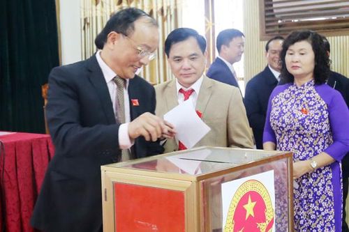 Bầu bổ sung chức danh Chủ tịch UBND thành phố Lào Cai