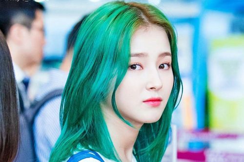 Giữ tóc nhuộm bền màu chơi Tết với 6 bước đơn giản