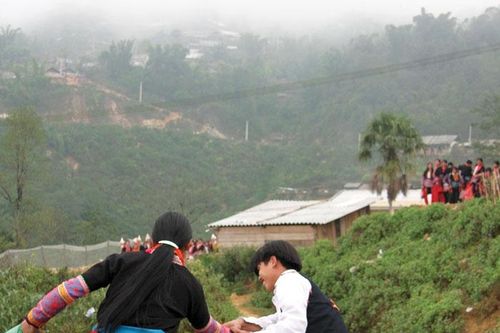 Người Dao Đỏ & tập tục kéo vợ lạ kỳ
