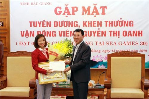 Ý chí vươn lên của 'cô bé hạt tiêu' Nguyễn Thị Oanh